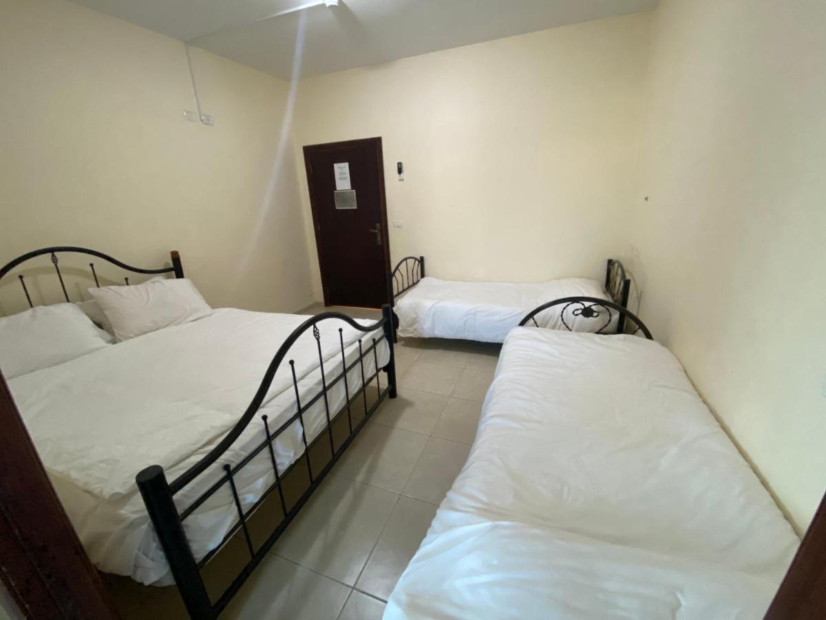 Jericho Waleed'S Hostel Экстерьер фото